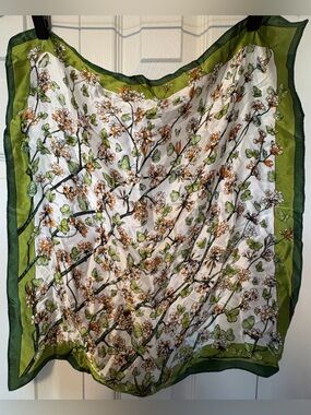 Green Floral Butterfly Garden Neckerchief 100% Pure Silk Square Scarf 21”x21”